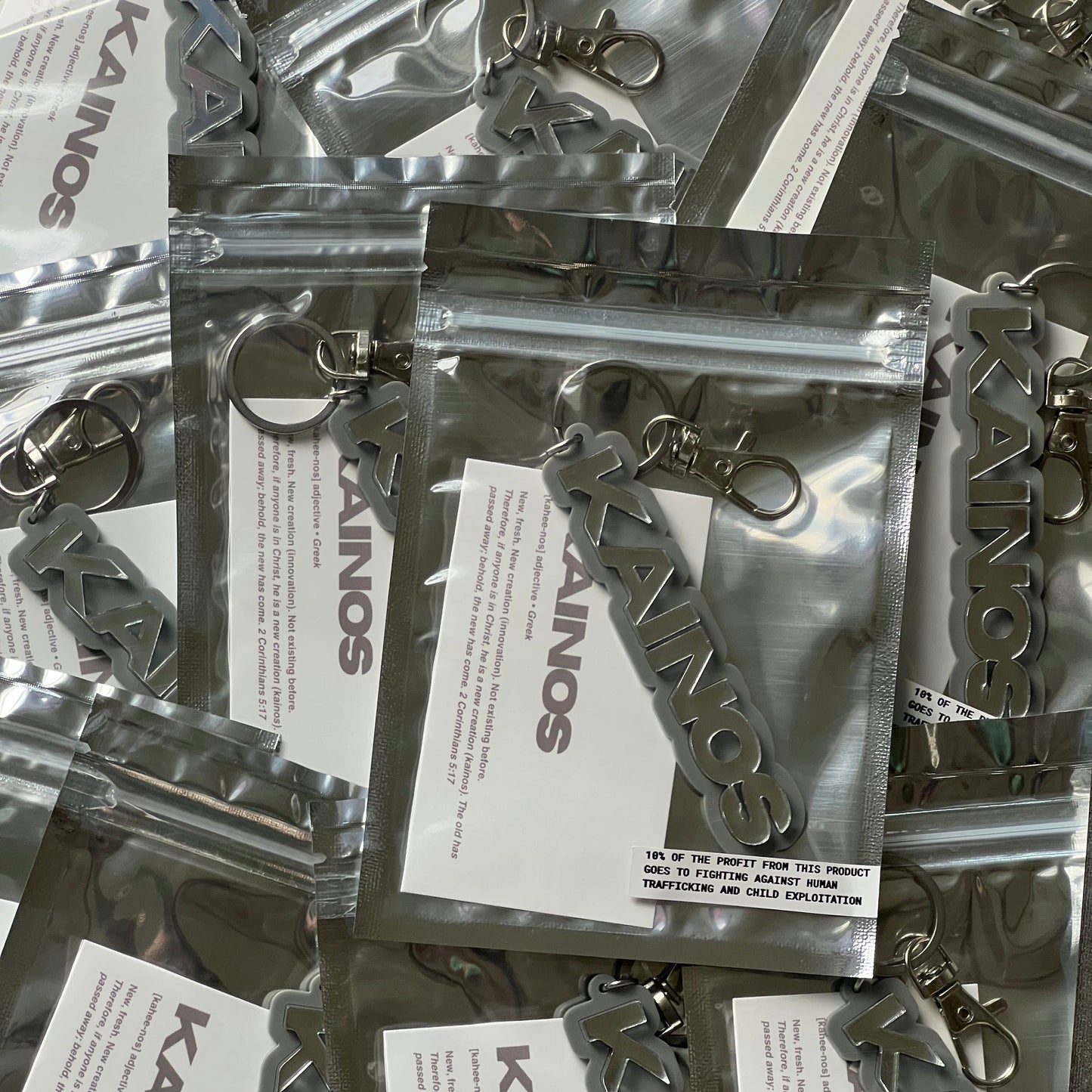 KAINOS MIRRORED LOGO KEYCHAIN