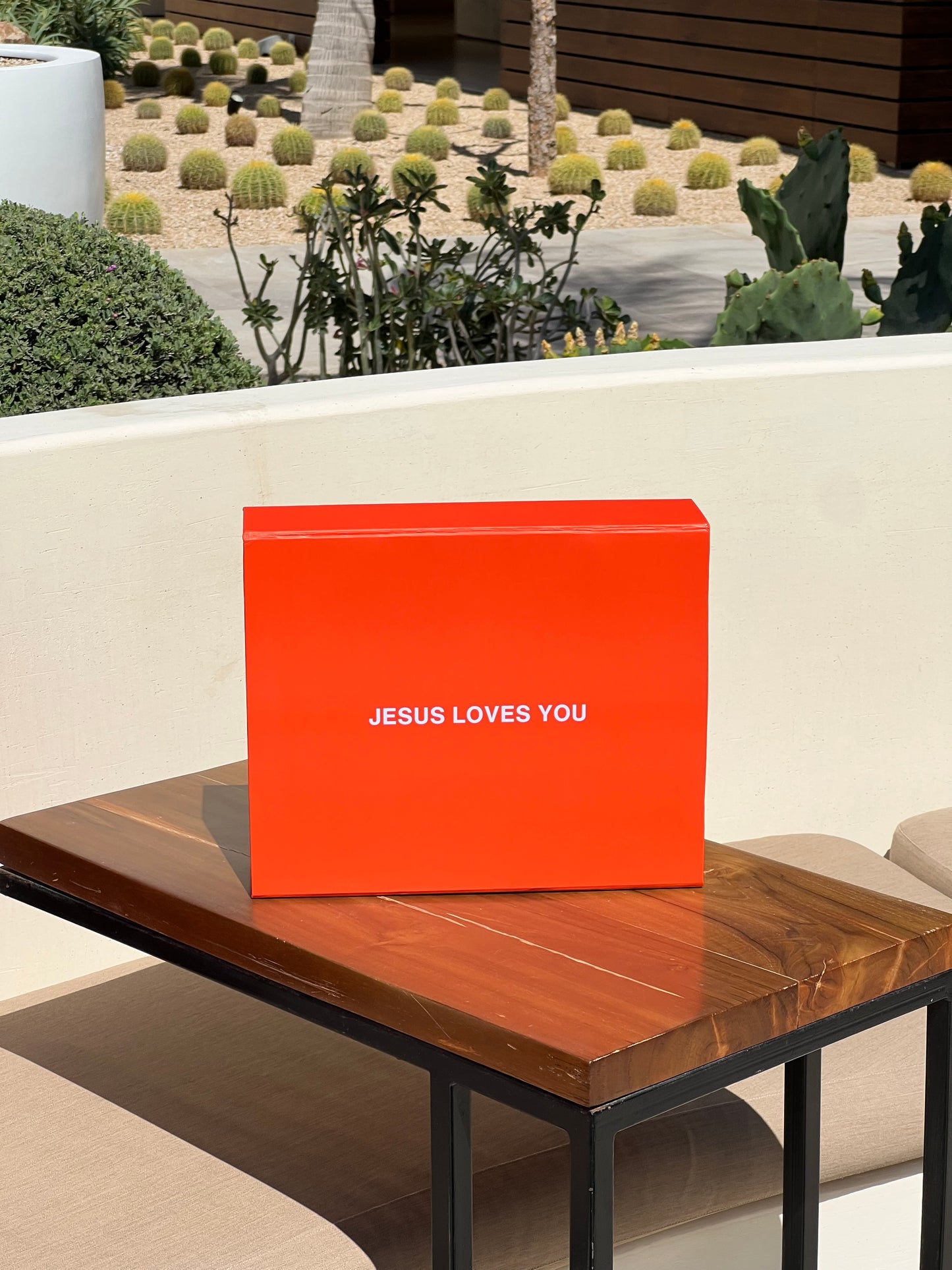 Redeemed Kainos Studios “Jesus Loves You” Gift Box